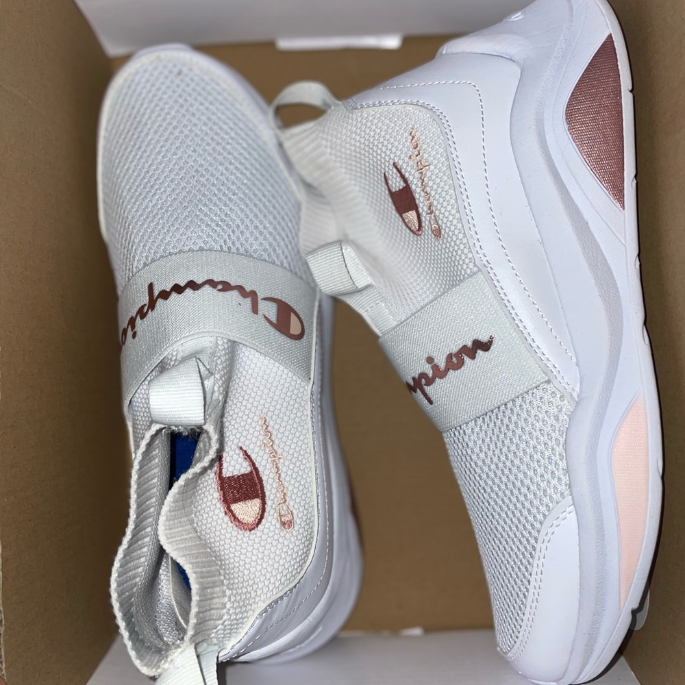 Size 7 champion shoes